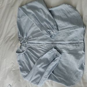Puff sleeve button up